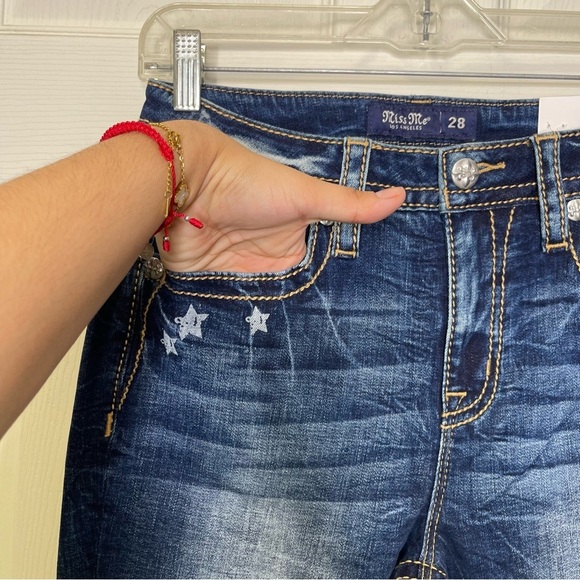 Miss Me Stars n Stripes High Rise
Flare Jeans - Picture 3 of 12